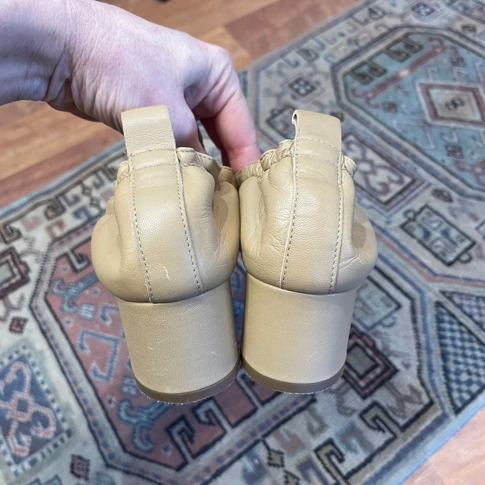Everlane The Day Heel Light Taupe Leather Ballet Shoe Beige Tan Nude Sz 7.5 Chic